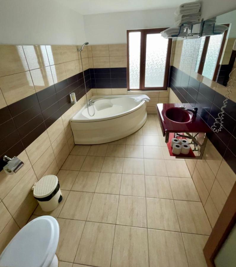 Vamabel House Bed and Breakfast Vama Veche Buitenkant foto