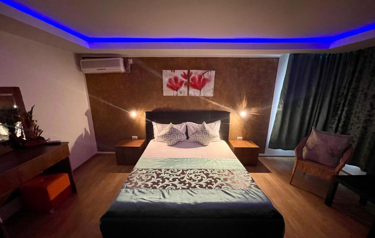 Vamabel House Bed and Breakfast Vama Veche Buitenkant foto